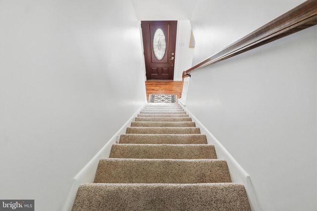 6136 FRIAR RD, Harrisburg, PA 17111