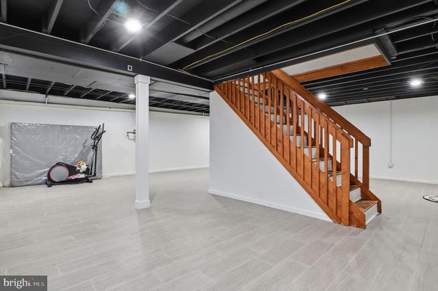 6136 FRIAR RD, Harrisburg, PA 17111