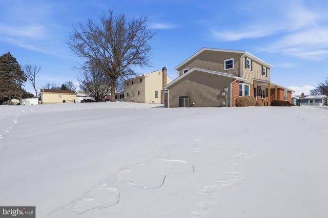 6136 FRIAR RD, Harrisburg, PA 17111