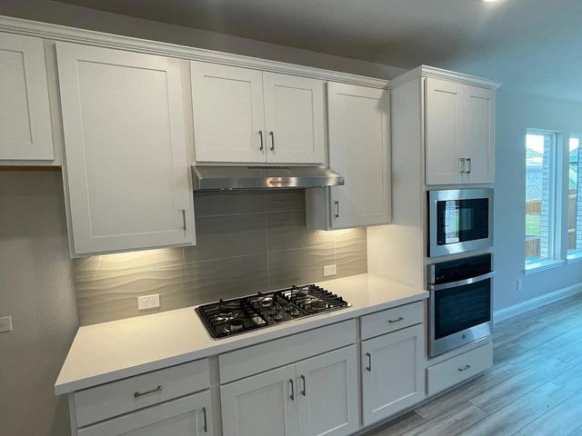 136 Glenwood Drive, Oak Point, TX 75068