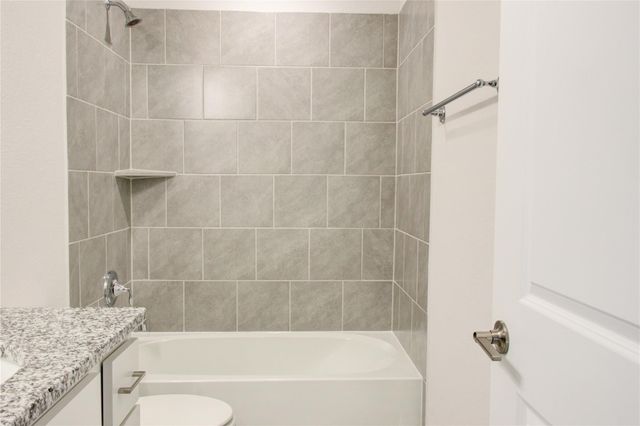 136 Glenwood Drive, Oak Point, TX 75068