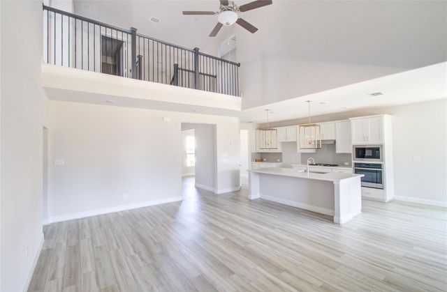 136 Glenwood Drive, Oak Point, TX 75068