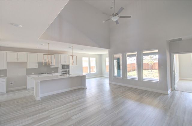 136 Glenwood Drive, Oak Point, TX 75068