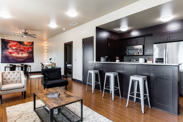 1125 S Jennings Avenue 202, Fort Worth, TX 76104