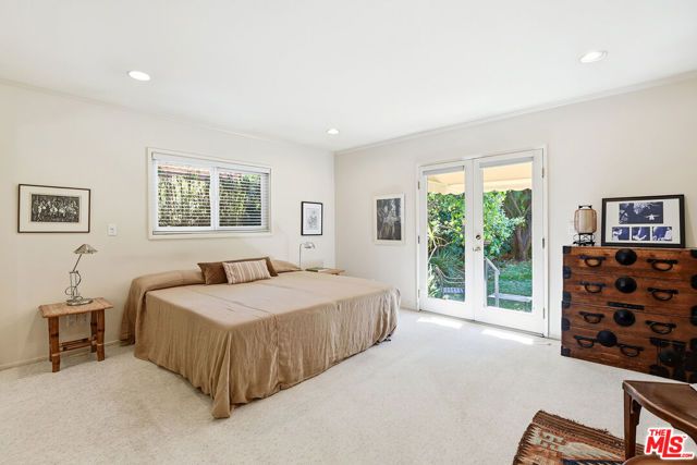 14200 Chandler Boulevard, Sherman Oaks, CA 91401