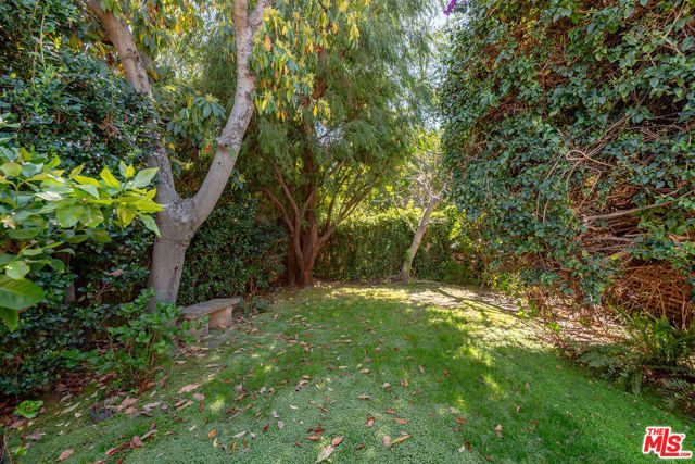 14200 Chandler Boulevard, Sherman Oaks, CA 91401