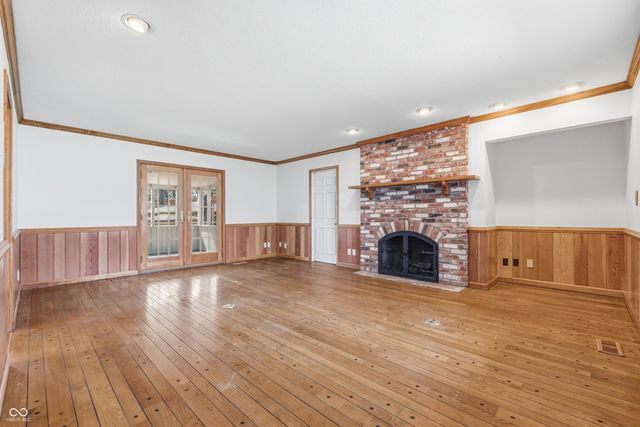 15 Wildwood Drive, Carmel, IN 46032