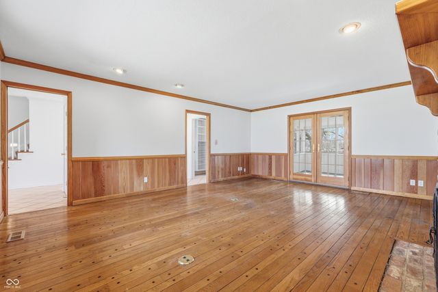 15 Wildwood Drive, Carmel, IN 46032