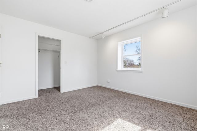 15 Wildwood Drive, Carmel, IN 46032