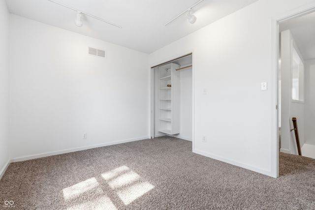 15 Wildwood Drive, Carmel, IN 46032