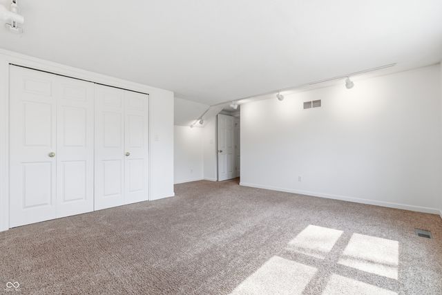 15 Wildwood Drive, Carmel, IN 46032