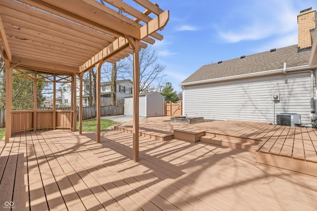 15 Wildwood Drive, Carmel, IN 46032