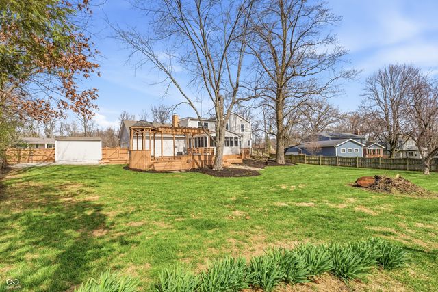 15 Wildwood Drive, Carmel, IN 46032