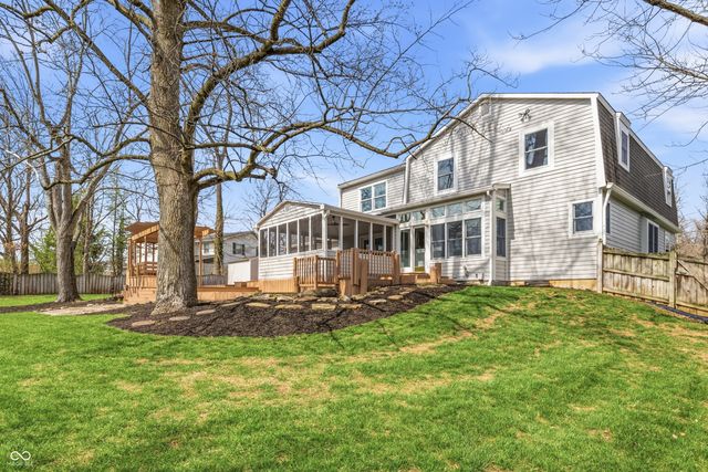 15 Wildwood Drive, Carmel, IN 46032