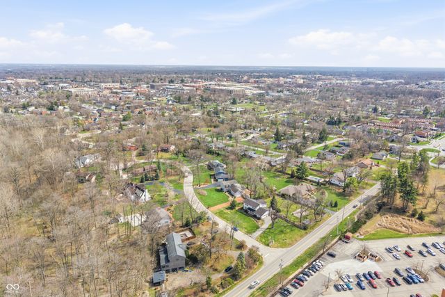 15 Wildwood Drive, Carmel, IN 46032