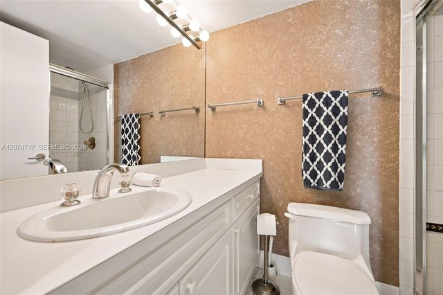 5900 Collins Avenue 1006, Miami Beach, FL 33140