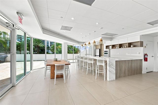 5900 Collins Avenue 1006, Miami Beach, FL 33140