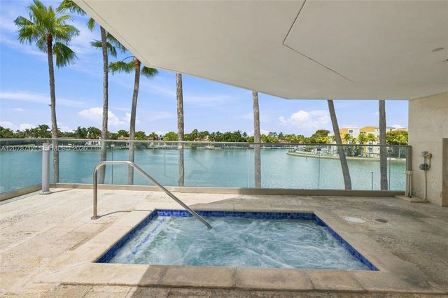5900 Collins Avenue 1006, Miami Beach, FL 33140