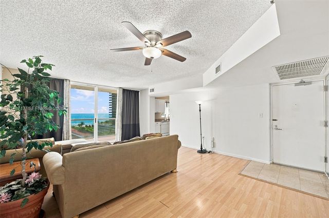 5900 Collins Avenue 1006, Miami Beach, FL 33140