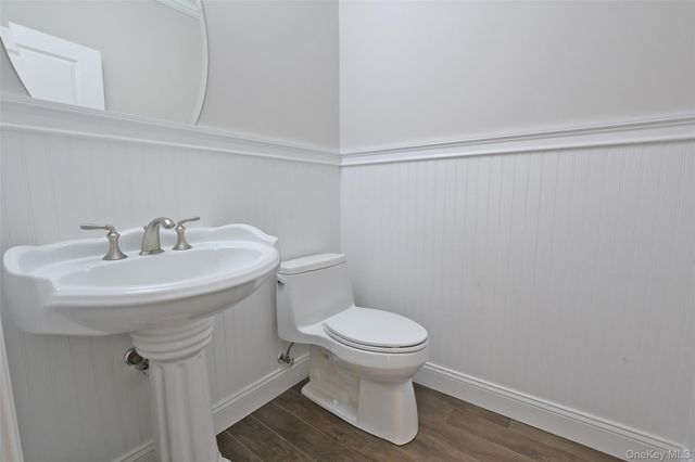 103 Silver Beech Lane, Calverton, NY 11933