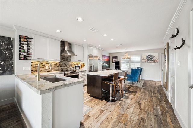 1900 Lakeside Drive, Seabrook, TX 77586