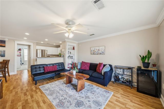 1725 Harvey Mitchell Parkway S 626, College Station, TX 77840