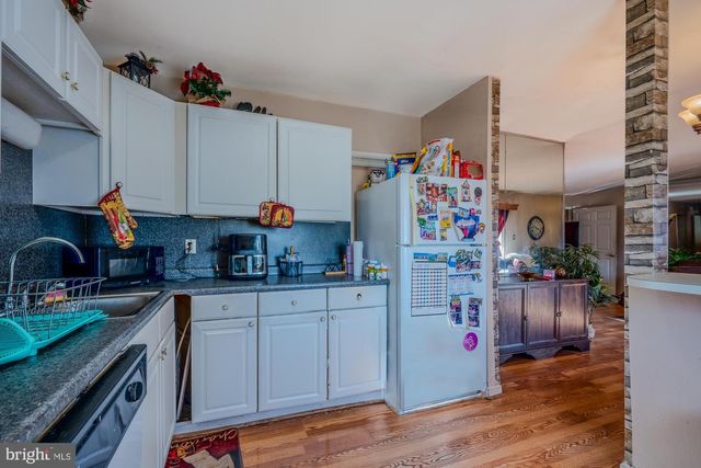 73-B OXFORD VLG, Egg Harbor Township, NJ 08234