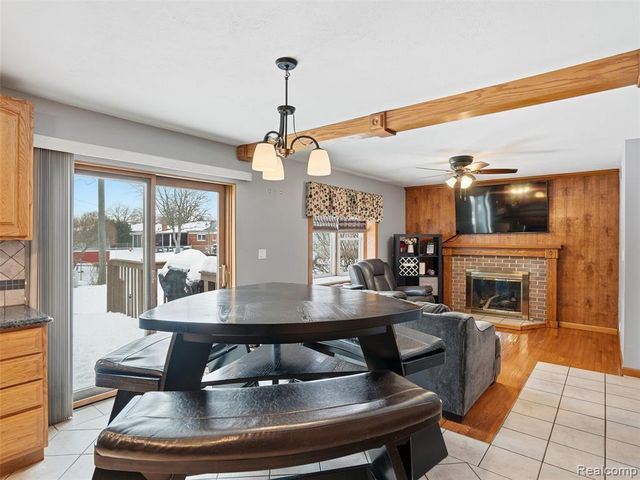 27944 Flanders Avenue, Warren, MI 48088