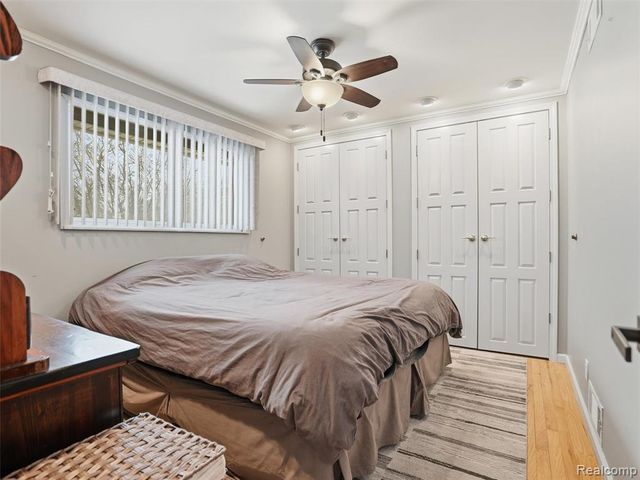 27944 Flanders Avenue, Warren, MI 48088