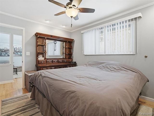 27944 Flanders Avenue, Warren, MI 48088