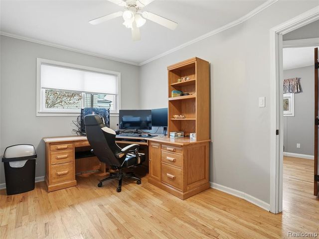 27944 Flanders Avenue, Warren, MI 48088