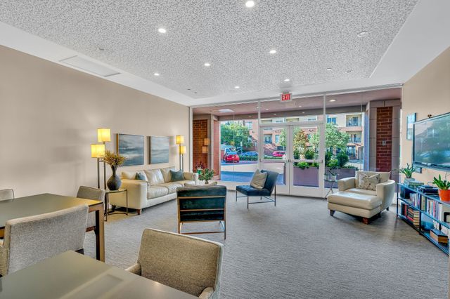 110 31st Ave N Apt 404, Nashville, TN 37203
