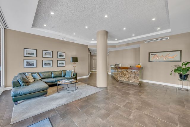 110 31st Ave N Apt 404, Nashville, TN 37203