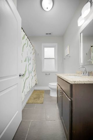 8019 S Eberhart Avenue, Chicago, IL 60619