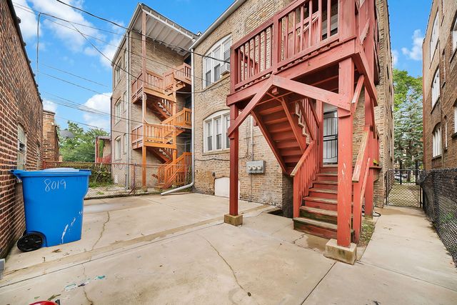 8019 S Eberhart Avenue, Chicago, IL 60619