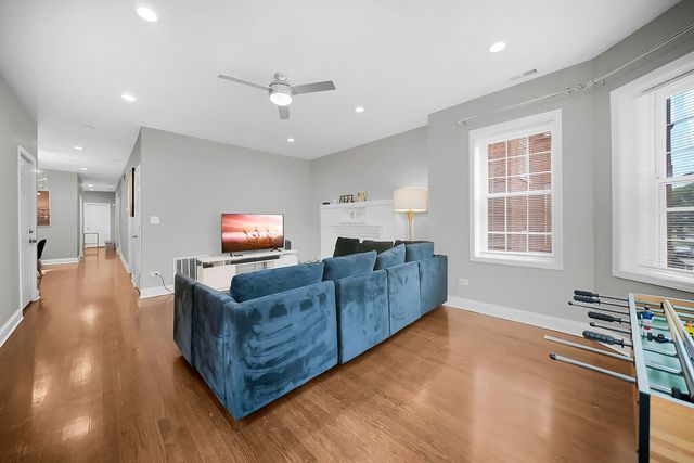 8019 S Eberhart Avenue, Chicago, IL 60619
