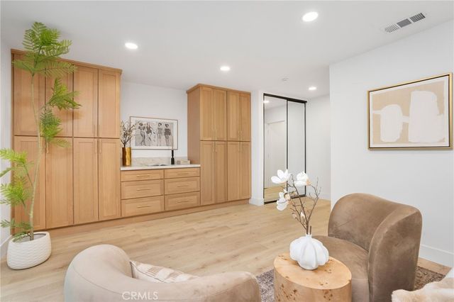 14457 Glorietta Drive, Sherman Oaks, CA 91423