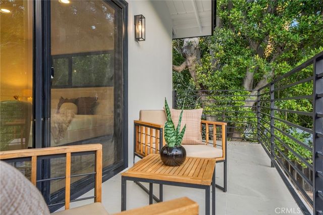 14457 Glorietta Drive, Sherman Oaks, CA 91423