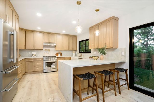 14457 Glorietta Drive, Sherman Oaks, CA 91423