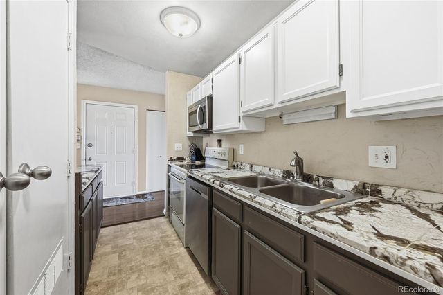 8910 Fox Drive 15, Thornton, CO 80260