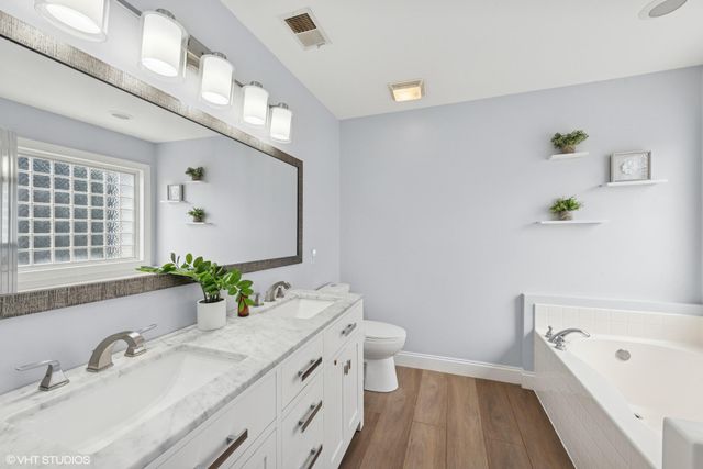 2707 Sweetgum Court, Valparaiso, IN 46383