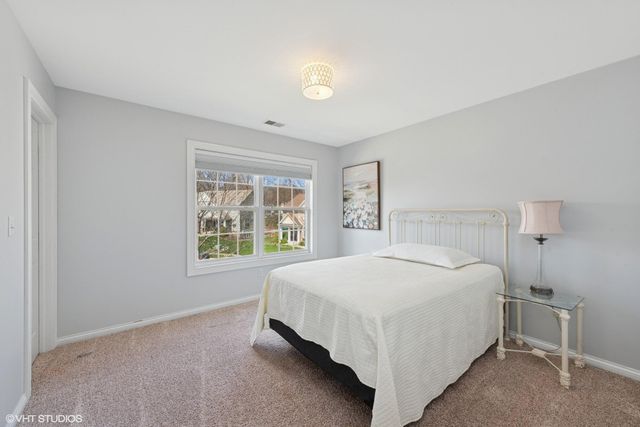 2707 Sweetgum Court, Valparaiso, IN 46383