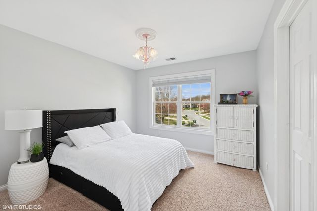 2707 Sweetgum Court, Valparaiso, IN 46383