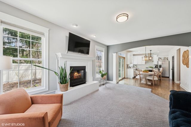 2707 Sweetgum Court, Valparaiso, IN 46383