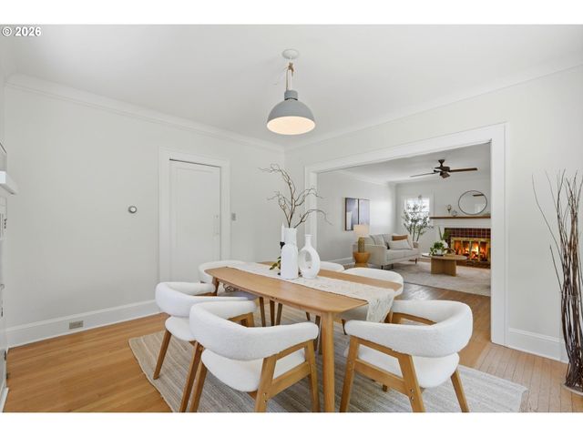 7349 Se 30TH Ave, Portland, OR 97202