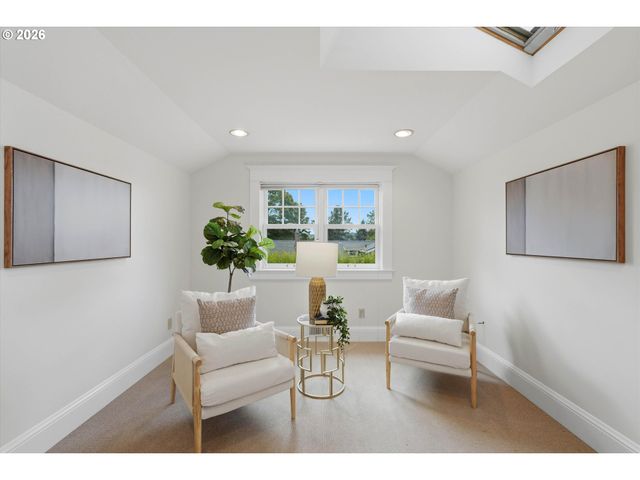 7349 Se 30TH Ave, Portland, OR 97202