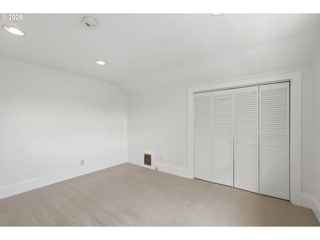 7349 Se 30TH Ave, Portland, OR 97202
