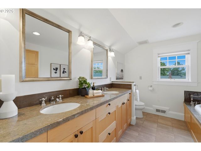 7349 Se 30TH Ave, Portland, OR 97202