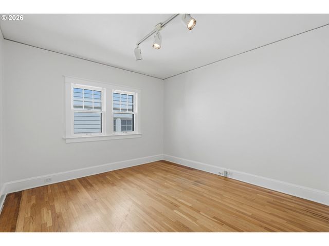 7349 Se 30TH Ave, Portland, OR 97202