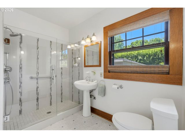 7349 Se 30TH Ave, Portland, OR 97202